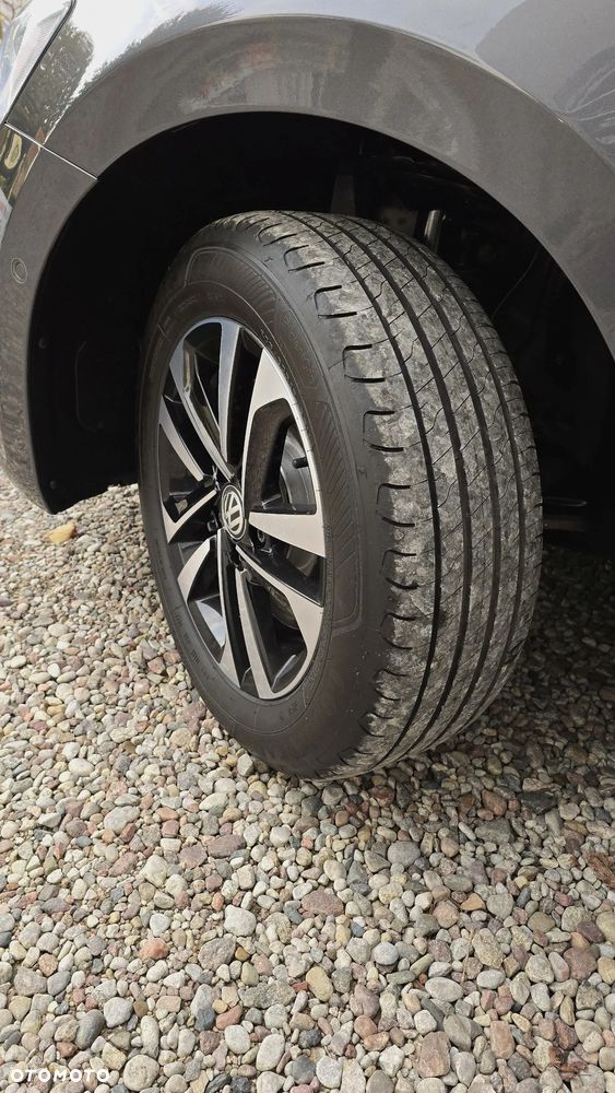 Volkswagen Touran 2.0 TDI BMT IQ Drive DSG - 15