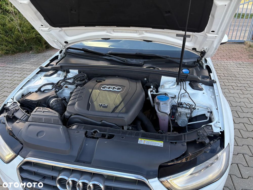 Audi A4 Avant 2.0 TDI DPF clean diesel multitronic Attraction - 15