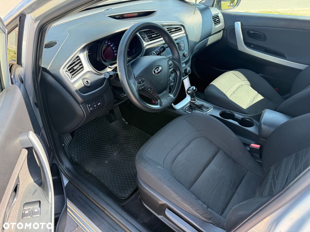 Kia Ceed - 5