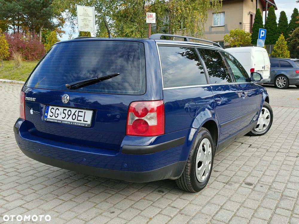 Volkswagen Passat Variant 1.6 Comfortline Family - 4
