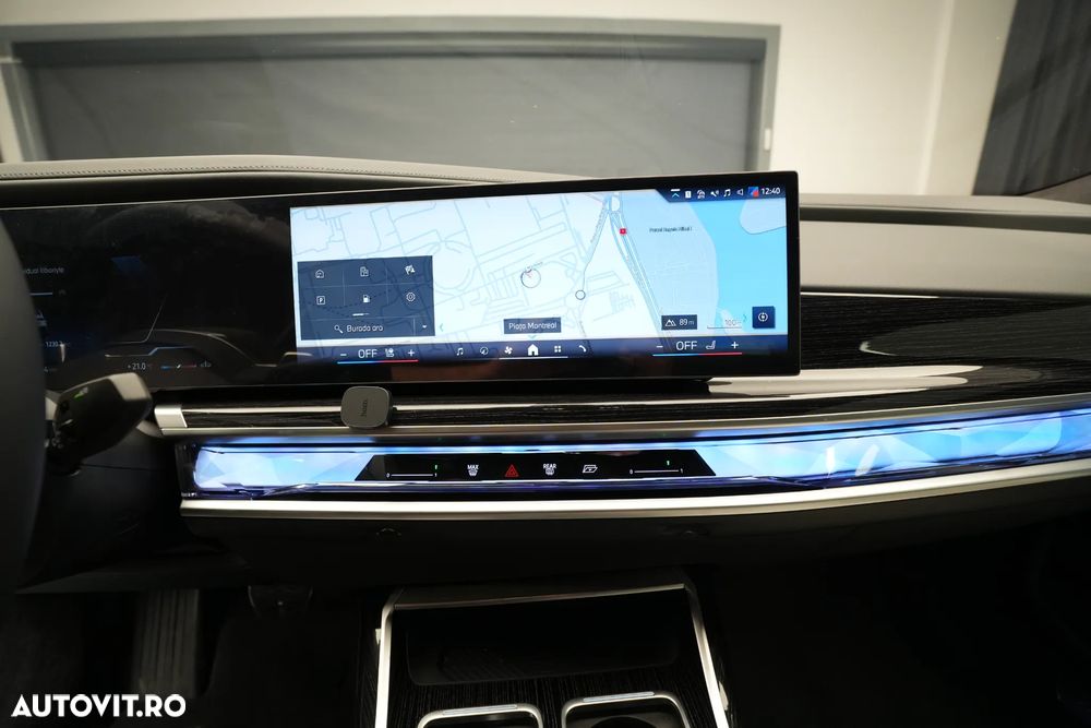 BMW Seria 7 740d xDrive MHEV - 16