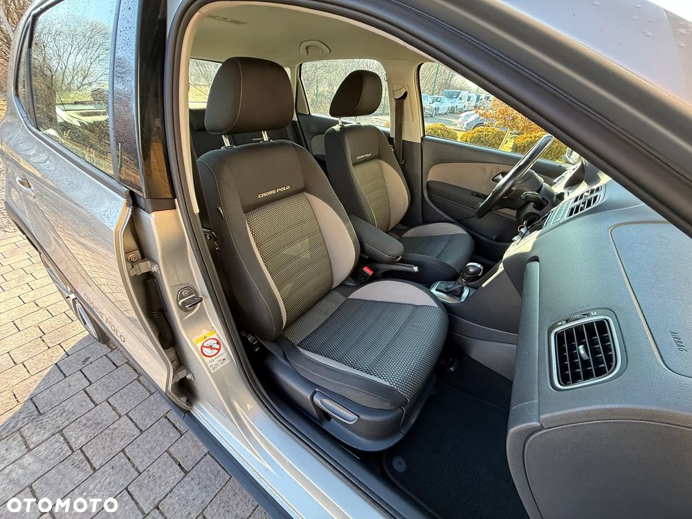 Volkswagen Polo Cross - 8