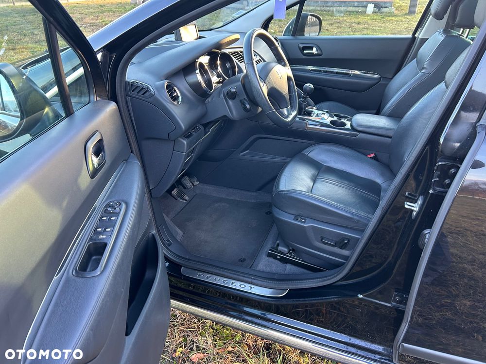 Peugeot 3008 HDi 150 Allure - 26