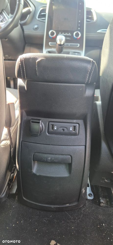 Renault Grand Scenic Gr 1.3 TCe FAP Intens - 26