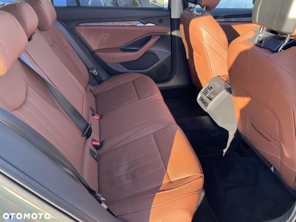 Skoda Superb 2.0 TSI 4x4 L&K DSG - 14