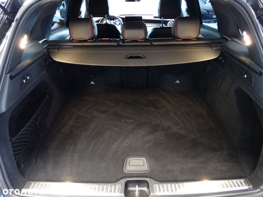 Mercedes-Benz GLC - 13