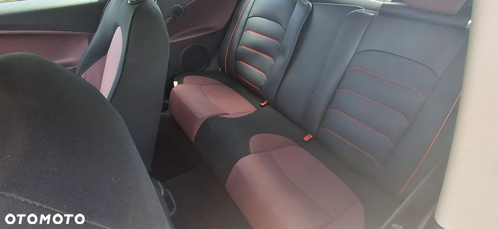 Alfa Romeo Mito 1.4 16V - 12