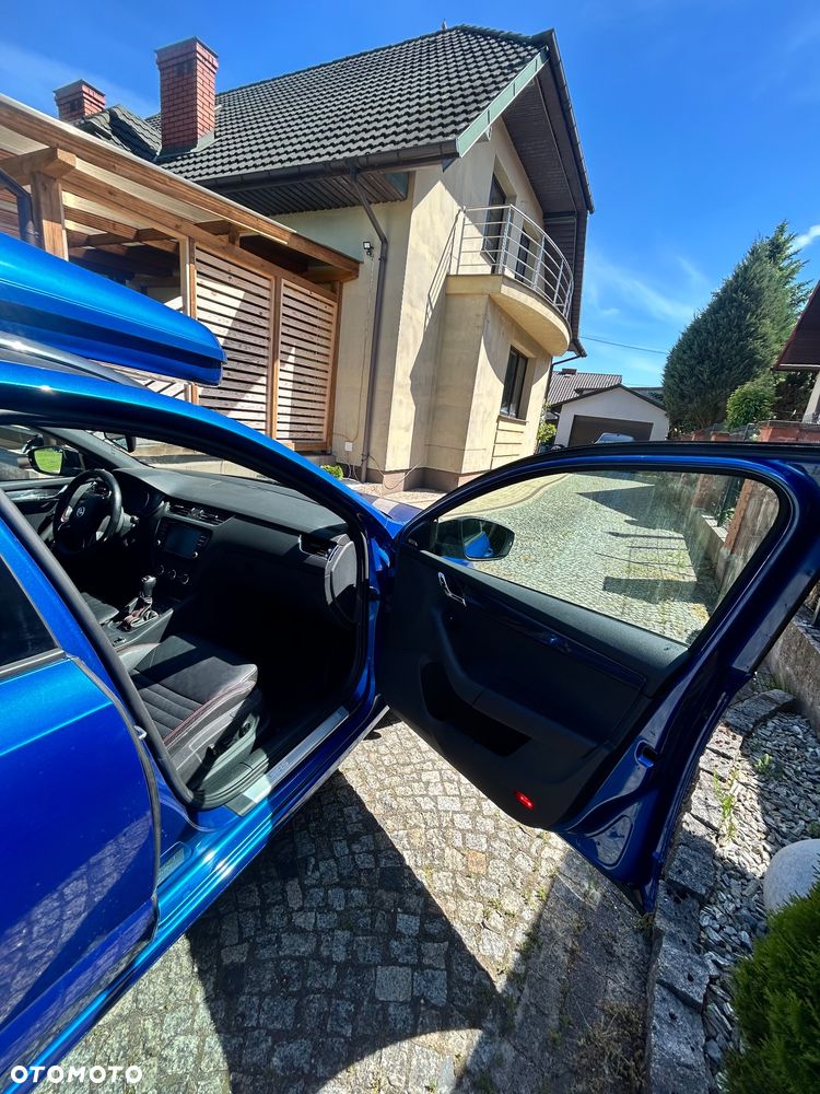 Skoda Octavia 2.0 TSI RS DSG - 16