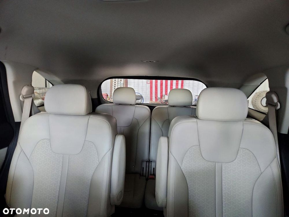 Kia Sorento - 11