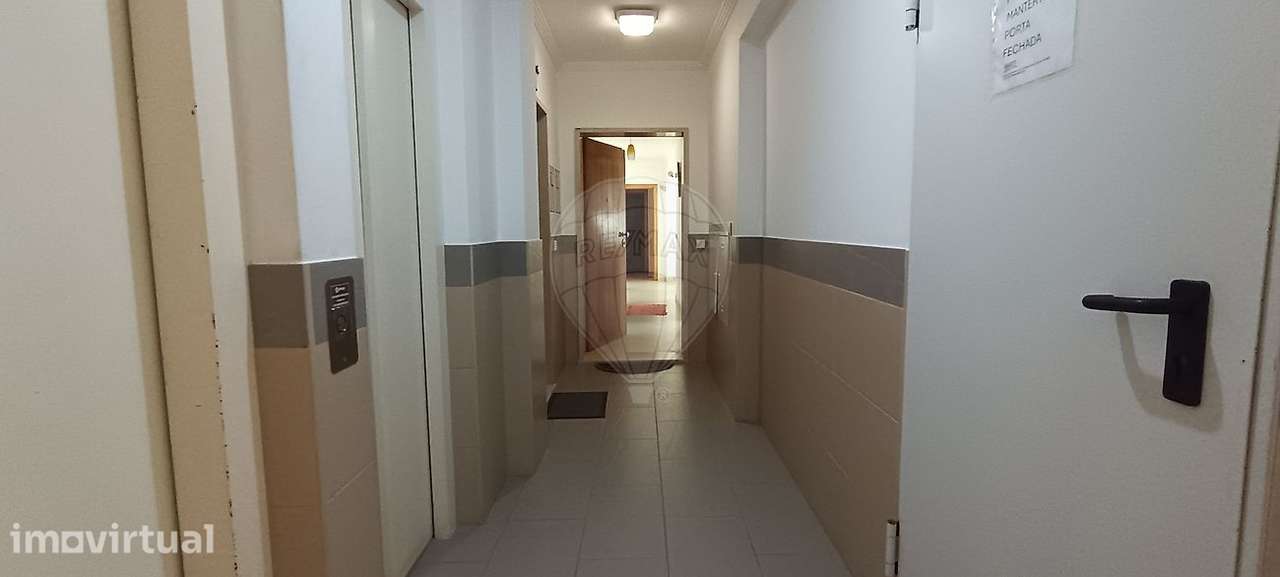 Apartamento T2 para arrendamento - Grande imagem: 2/13
