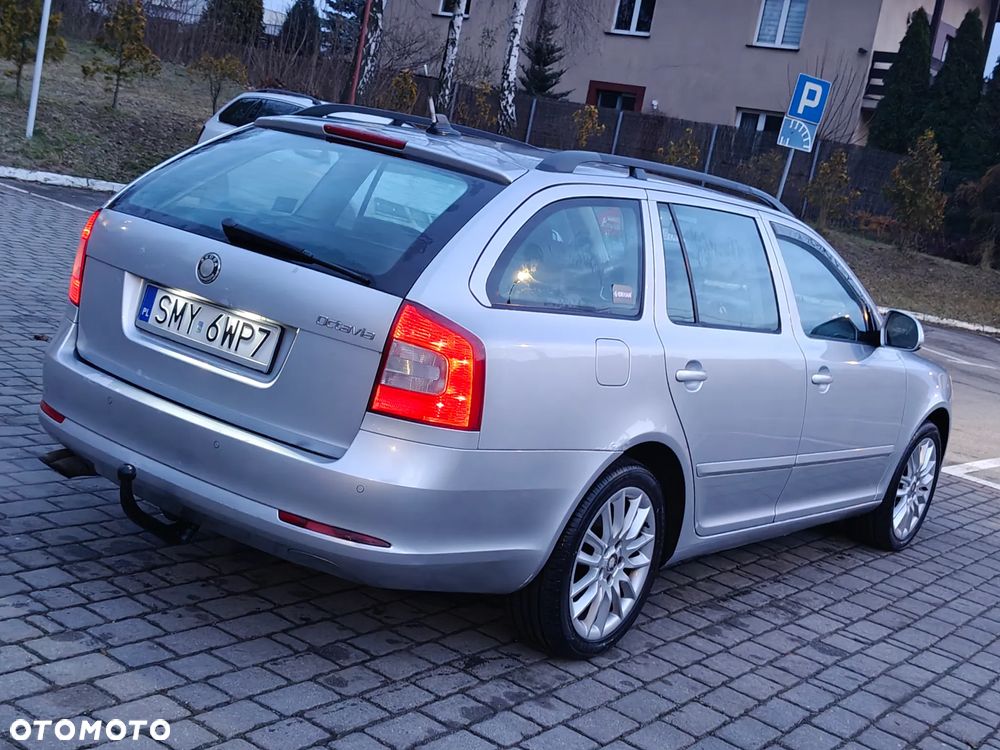 Skoda Octavia 1.8 TSI 4x4 Laurin & Klement - 14