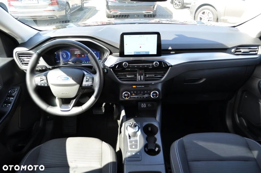 Ford Kuga - 17