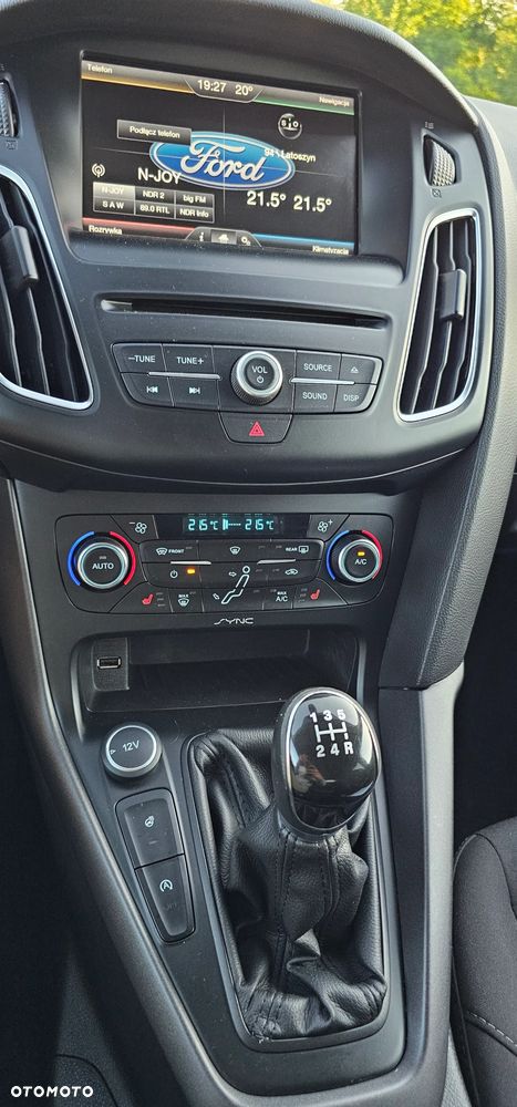 Ford Focus 1.0 EcoBoost Start-Stopp-System SYNC Edition - 16