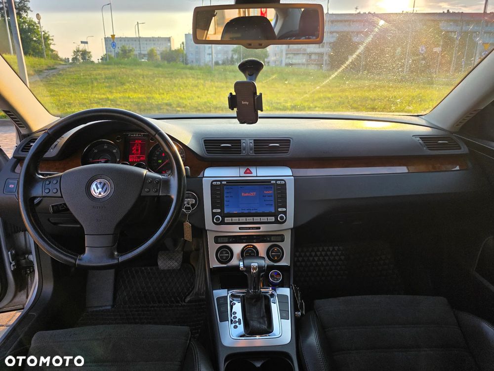 Volkswagen Passat 2.0 TDI Highline DSG - 10