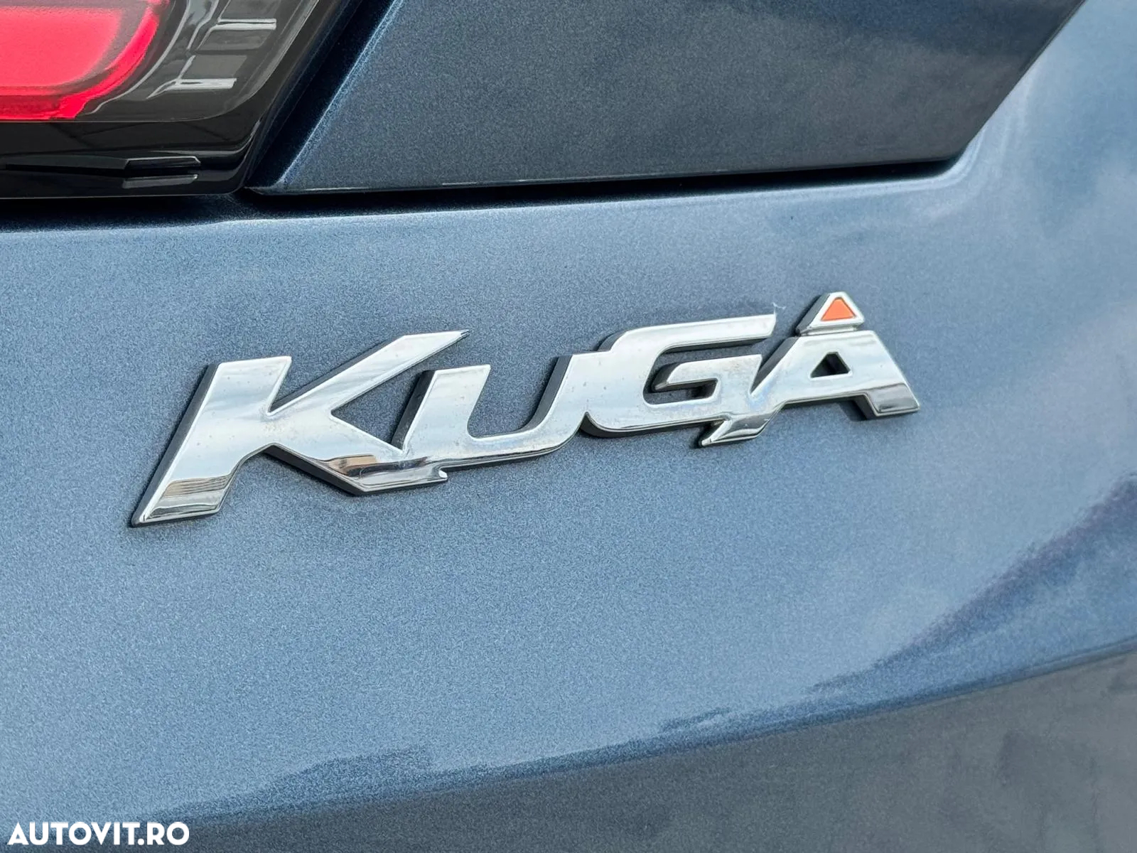 Ford Kuga 2.0 TDCi 4WD Powershift ST-Line - 11