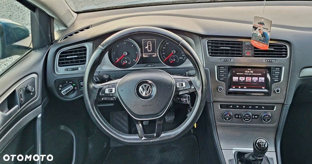 Volkswagen Golf 1.6 TDI BlueMotion Technology Lounge - 19