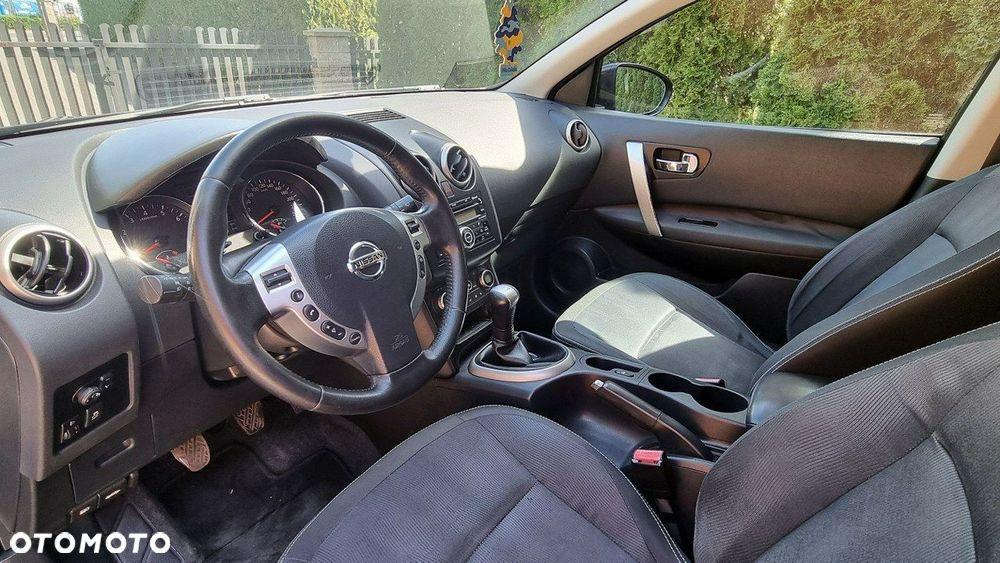 Nissan Qashqai - 10