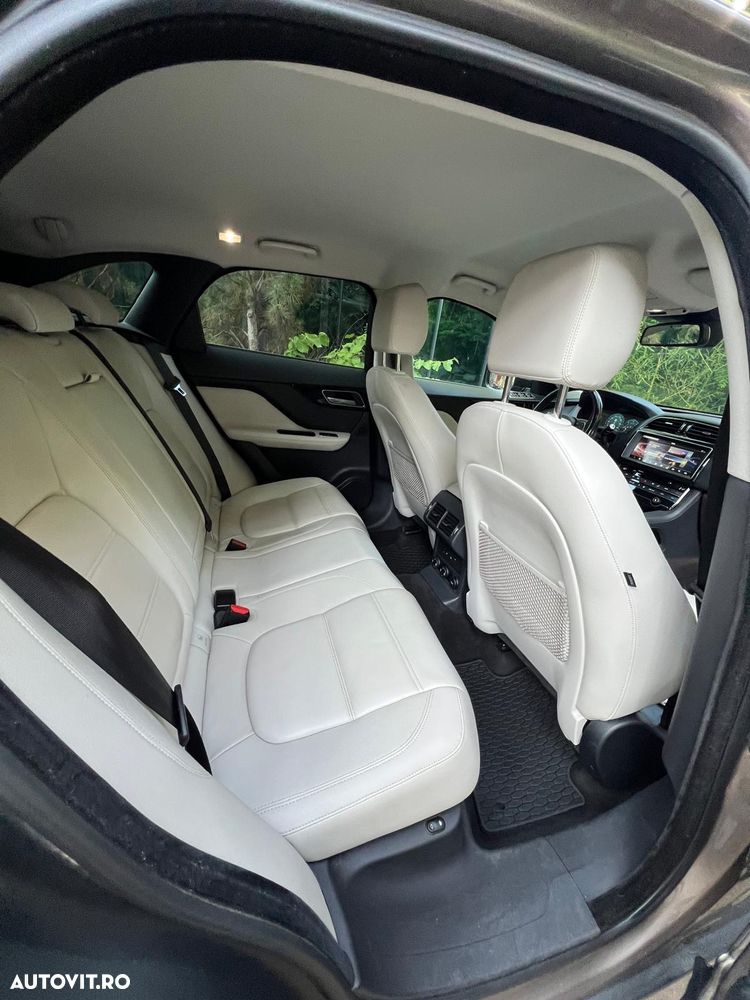 Jaguar F-Pace 20d Aut. Prestige - 8