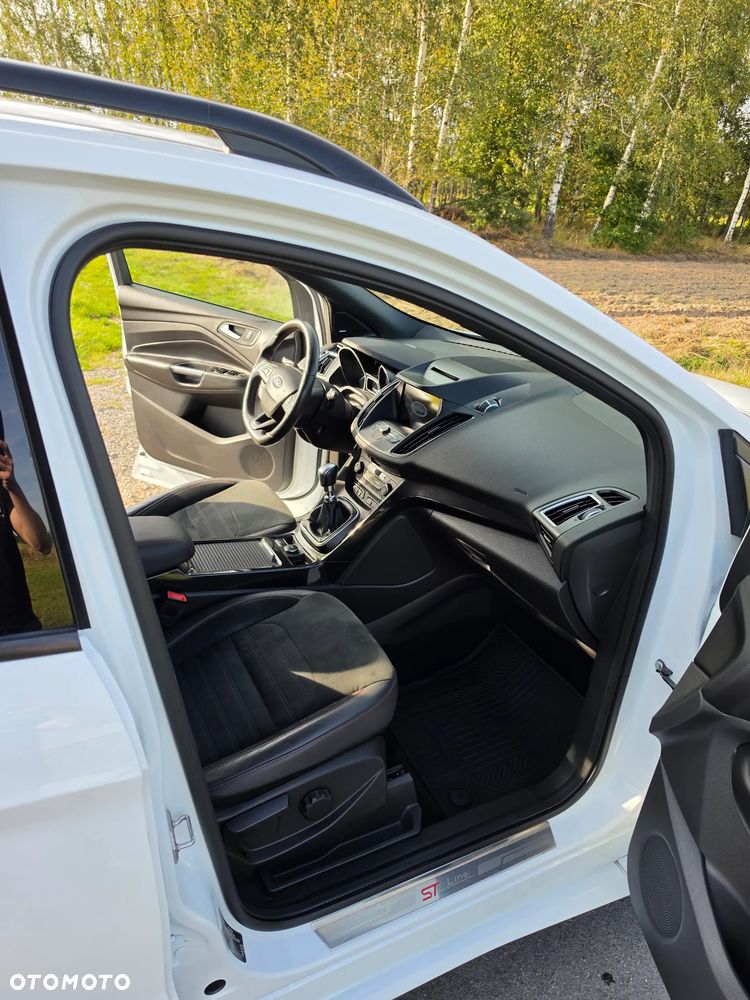 Ford Kuga - 11