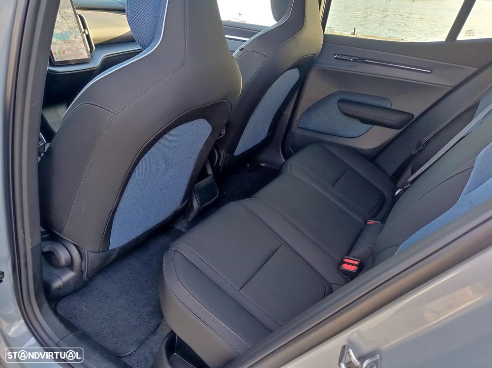 Volvo EX30 Single Motor RWD Core - 12