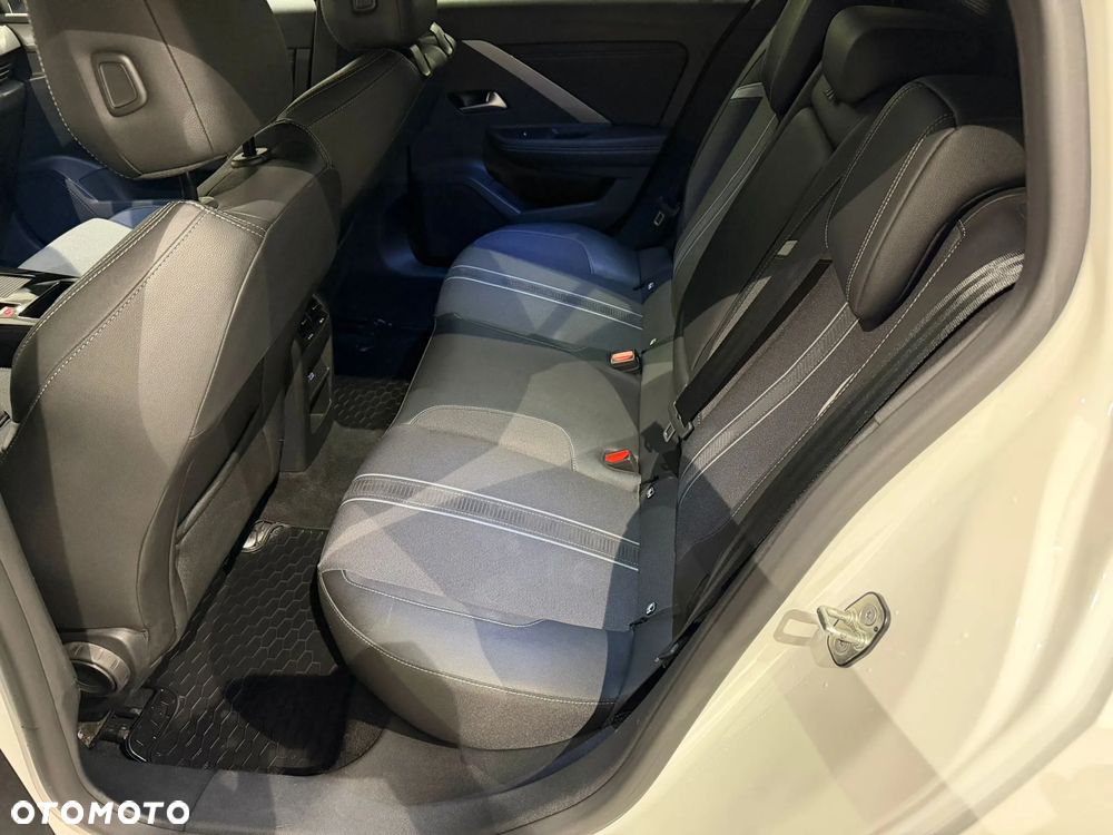Opel Astra 1.5 CDTI Ultimate S&S - 13