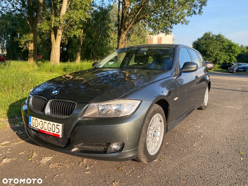 BMW Seria 3 318i - 15