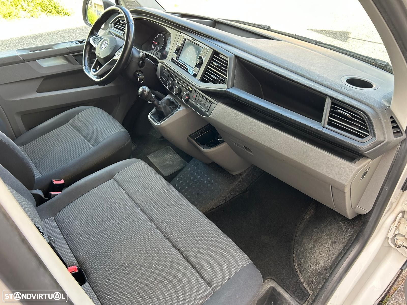 VW Transporter 2.0 TDI L.Business - 8