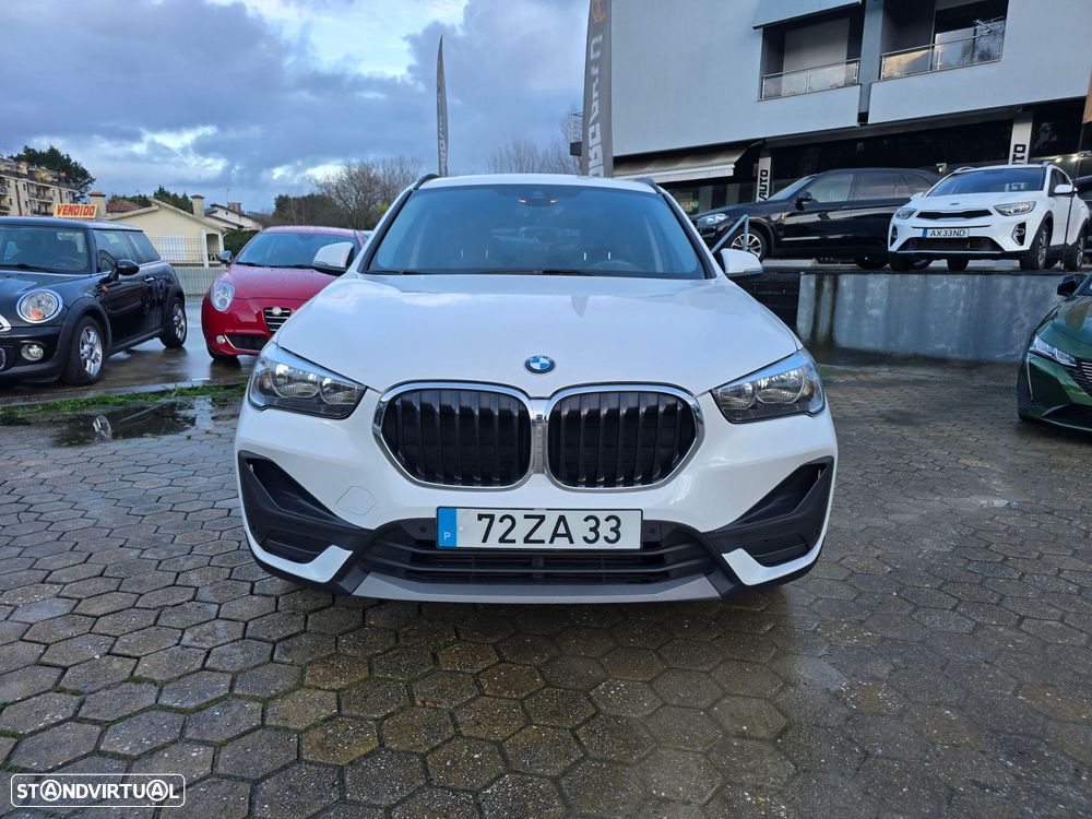 BMW X1 16 d sDrive Auto Line Sport - 2