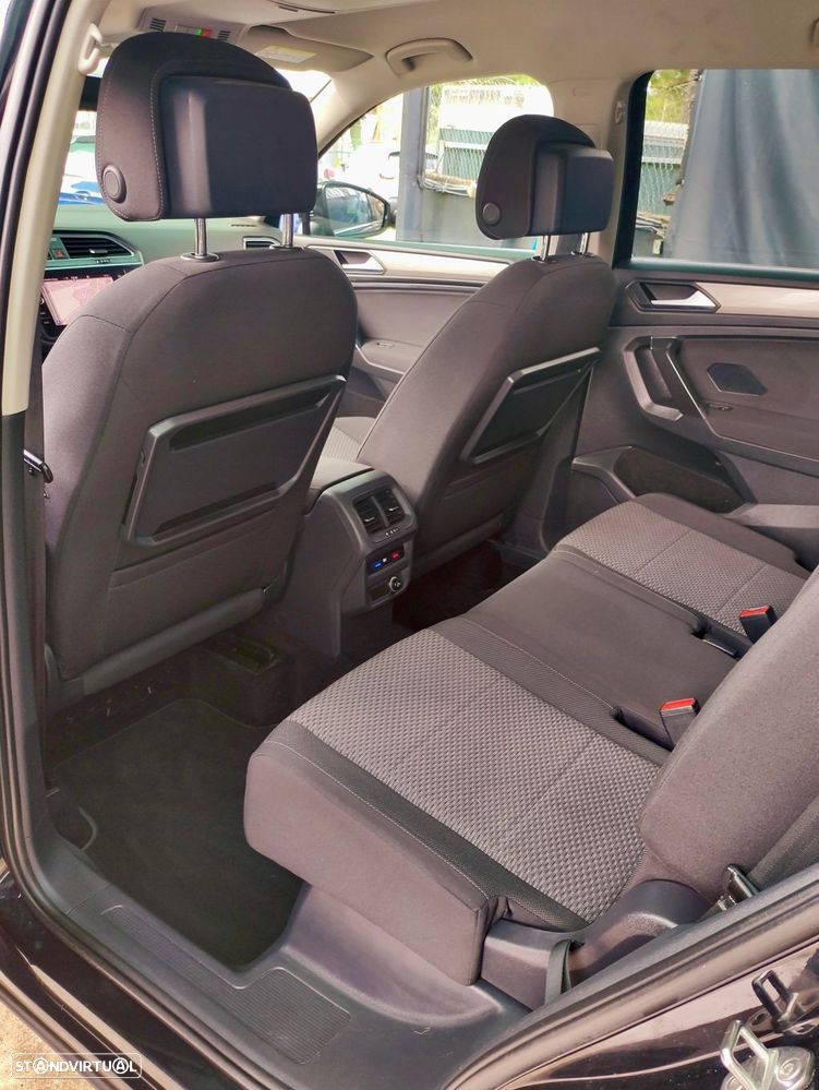 VW Tiguan Allspace 2.0 TDI Confortline DSG - 19