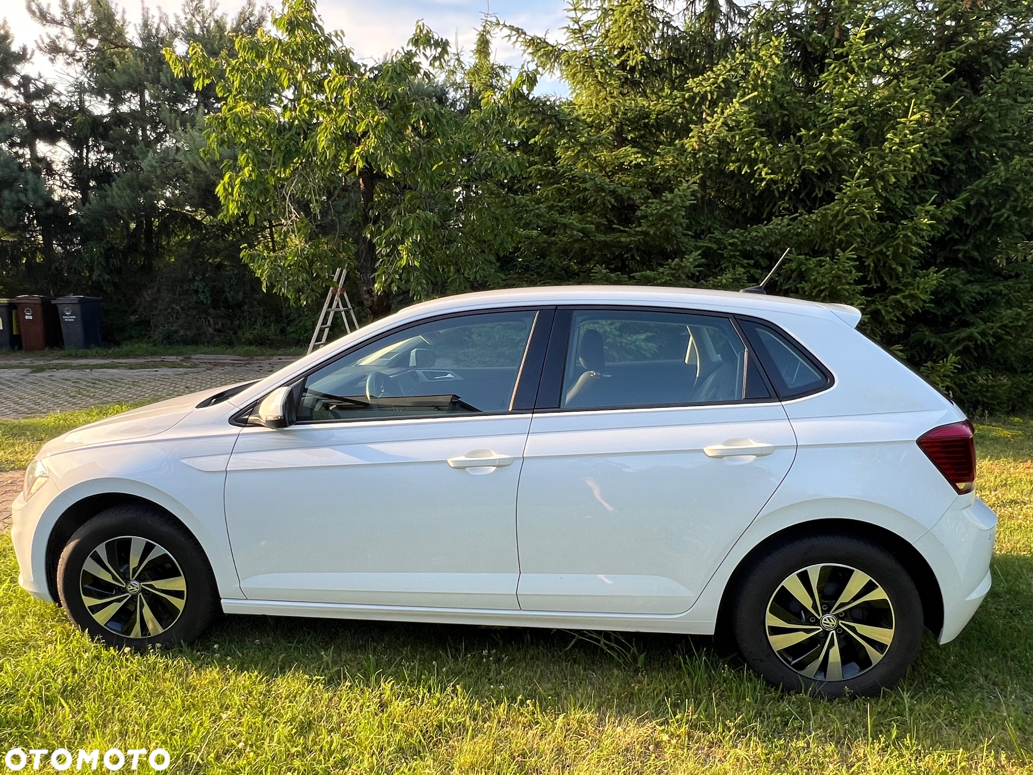 Volkswagen Polo 1.6 TDI SCR Comfortline - 4