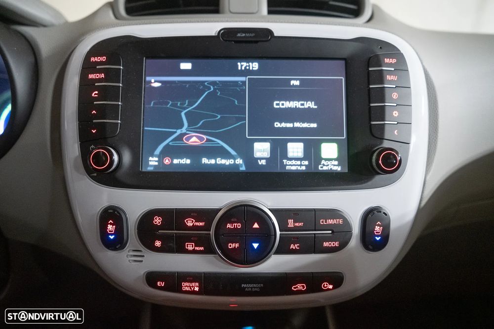 Kia e-Soul EV Play - 16