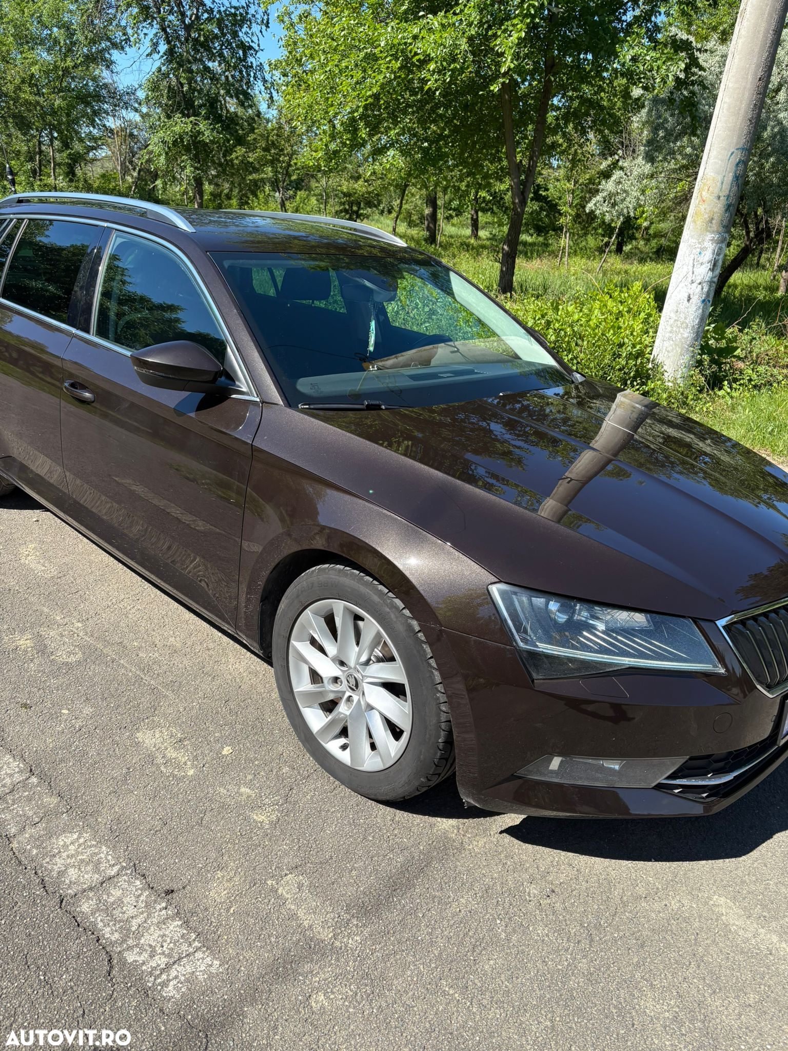 Skoda Superb Combi 2.0 TDI DSG Style - 4