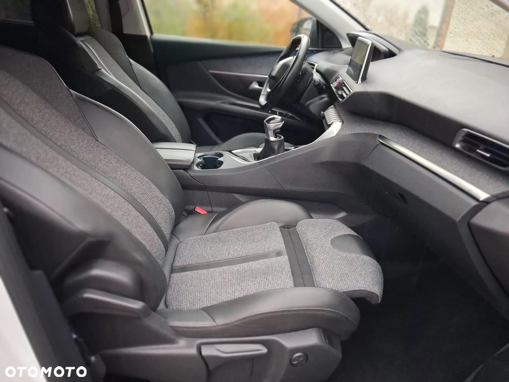 Peugeot 5008 PureTech 130 Stop & Start Allure Pack - 13