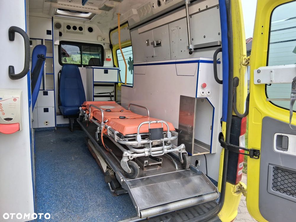 Mercedes-Benz Sprinter - 8