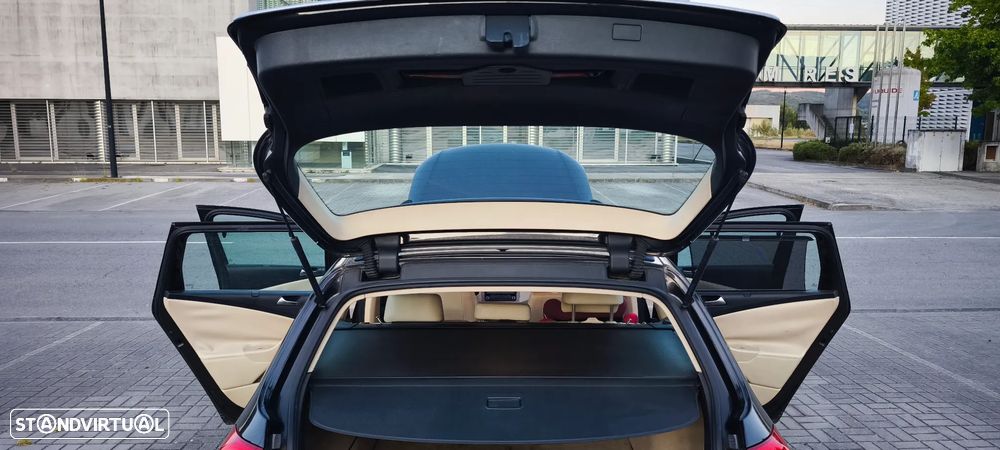 VW Passat Variant 2.0 TDI 4M Confortline - 15