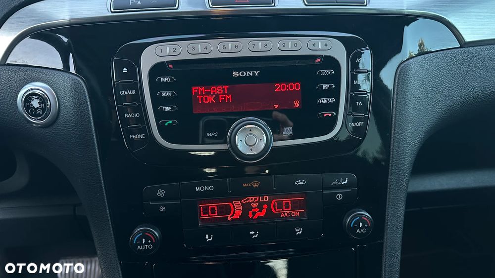 Ford S-Max - 9