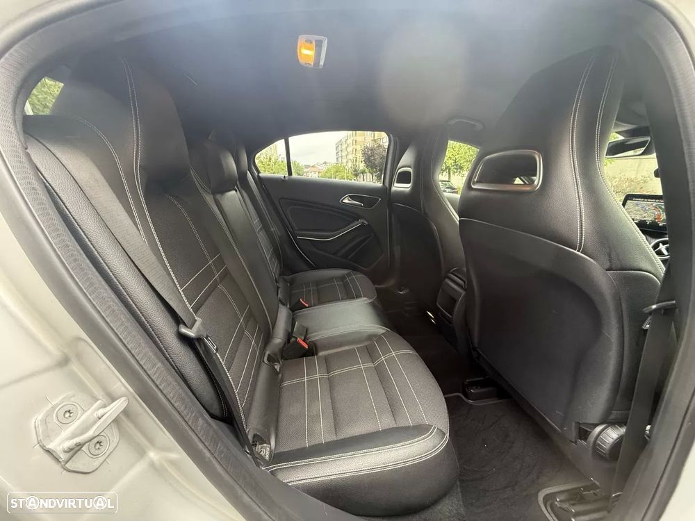 Mercedes-Benz A 180 Dynamic Edition - 14