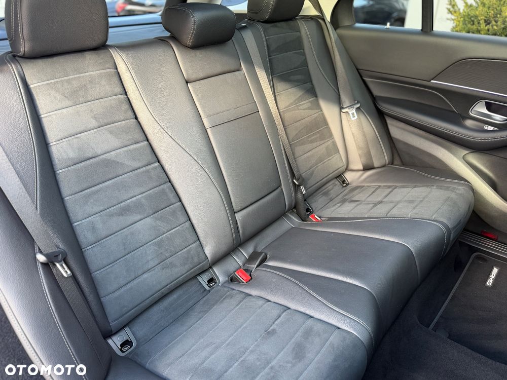Mercedes-Benz GLE 300 d 4Matic 9G-TRONIC AMG Line - 25