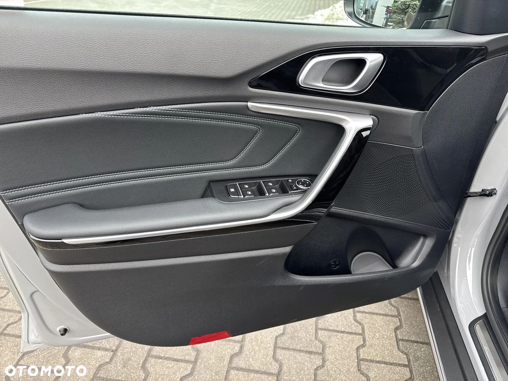 Kia XCeed 1.6 T-GDI Tribute DCT - 14