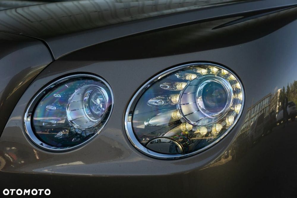Bentley Flying Spur - 5
