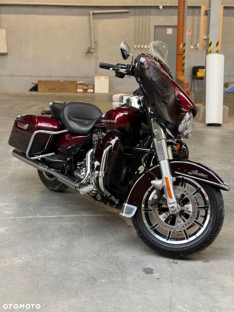 Harley-Davidson FLHTCU Ultra - 13