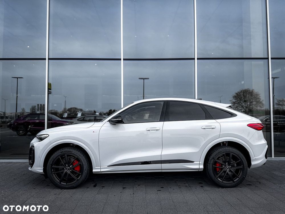 Audi Q5 Sportback - 6