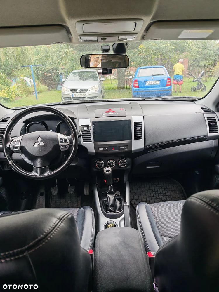 Mitsubishi Outlander 2.0 Invite 2WD EU5 - 9