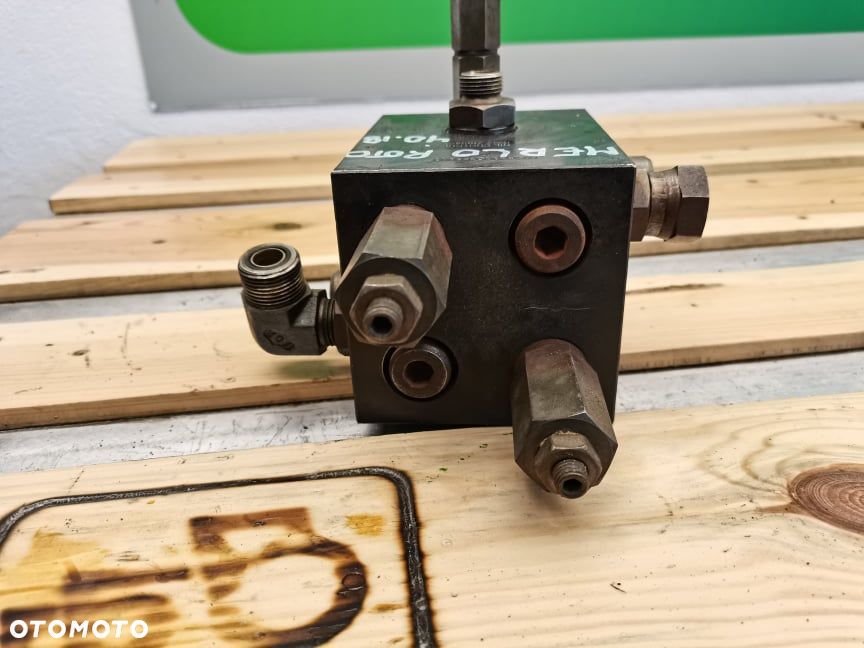 Zamek hydrauliczny Merlo 40.18 Roto 057180030320010 - 6