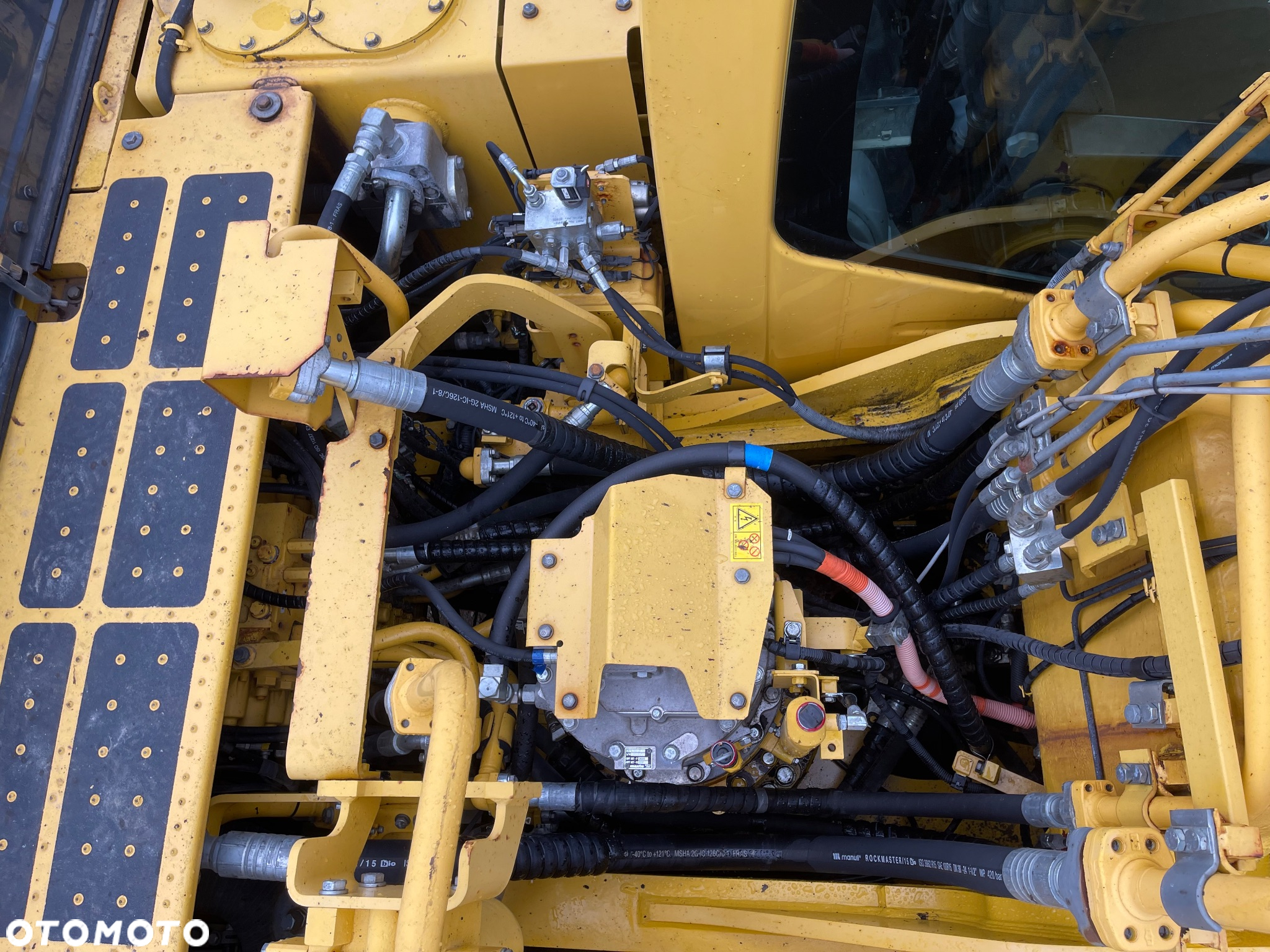 Komatsu HB 365LC - 12