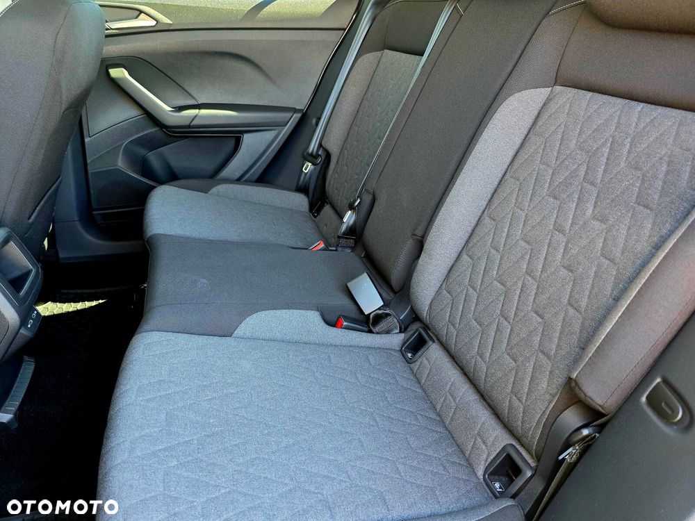 Volkswagen T-Cross - 23