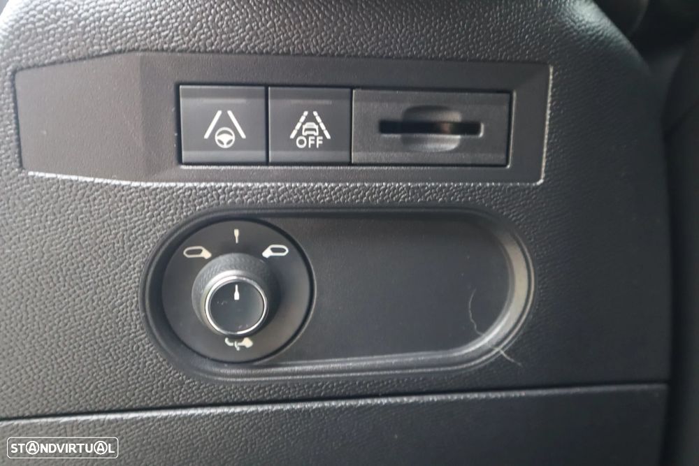 DS DS3 Crossback E-TENSE PERFORMANCE LINE - 16