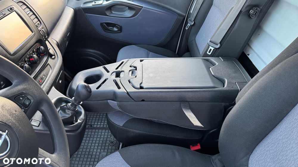 Opel VIVARO, Salon Polska LONG - 27
