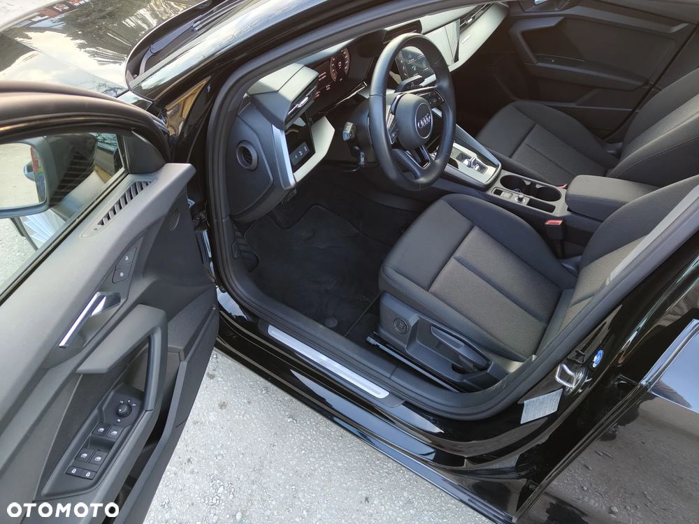 Audi A3 Sportback 35 TDI S tronic - 9