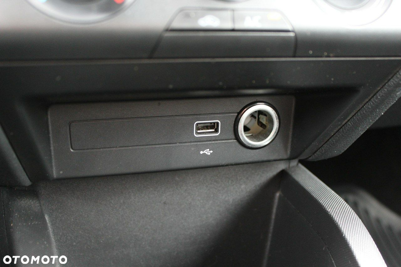 Skoda Fabia 1.0 TSI Ambition - 24